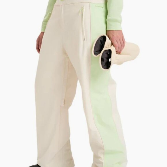 ROXY Snow Highridge Jacket and Pants - Picture 13 of 16